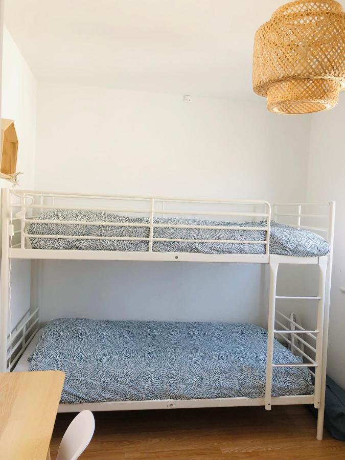 Appartement B De Charme Lumineux Нёфшатель-Ардло Экстерьер фото